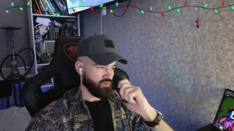 Snapshot of _serious_man chatting on February 7, 2026, 1:09 am Ask me online show from February 7, 2026, 1:09 am