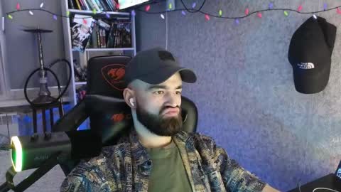 Snapshot of _serious_man chatting on February 8, 2026, 4:21 pm Ask me online show from February 8, 2026, 4:21 pm