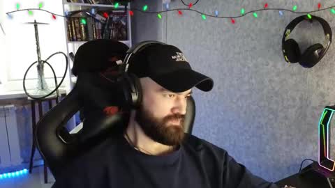 Snapshot of _serious_man chatting on February 26, 2026, 5:50 am Ask me online show from February 26, 2026, 5:50 am