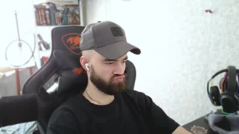 Ask me online show from April 12, 2026, 7:35 am