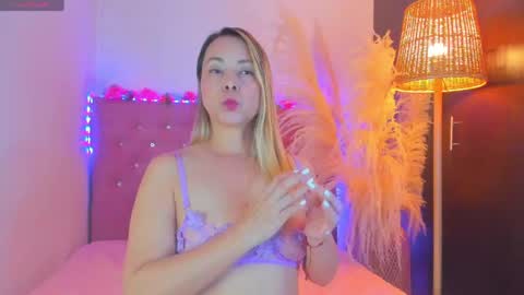 _sexbunny_ online show from June 1, 2026, 7:10 am