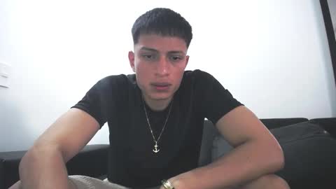 Juan Pablo-independent model online show from February 27, 2025, 9:14 pm