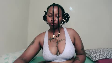 Snapshot of _sexysquirter chatting on November 16, 2025, 5:29 pm _sexysquirter online show from November 16, 2025, 5:29 pm