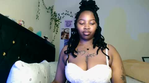 Snapshot of _sexysquirter chatting on February 24, 2026, 7:12 pm _sexysquirter online show from February 24, 2026, 7:12 pm