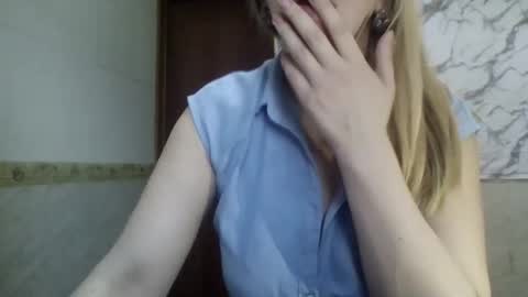  SexyXSveta  online show from March 29, 2026, 6:02 am