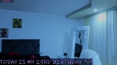 _sharlotte777 online show from June 27, 2026, 1:39 pm