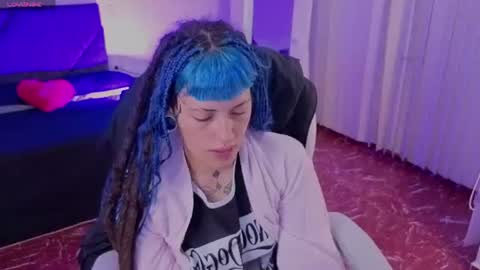 _sharlotte777 online show from July 2, 2026, 3:18 pm