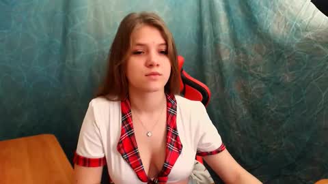 Mari online show from October 10, 2025, 10:47 am
