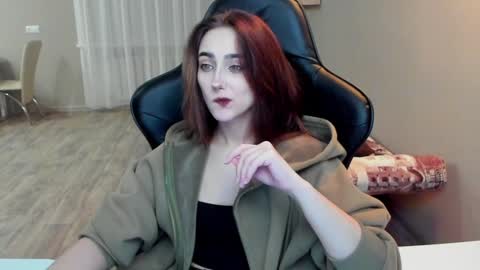 _silverdream online show from February 5, 2025, 4:36 pm