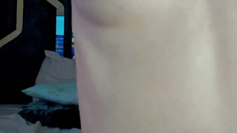 _silvia_vega_ online show from February 4, 2025, 1:02 am