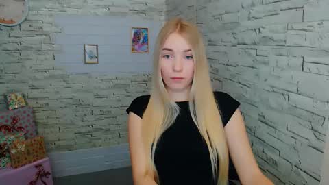 Snapshot of _snow_queen__ chatting on January 12, 2025, 12:12 pm Rachel online show from January 12, 2025, 12:12 pm