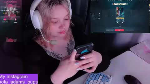 Snapshot of _sofia_adam_ chatting on June 18, 2026, 5:39 pm pups online show from June 18, 2026, 5:39 pm