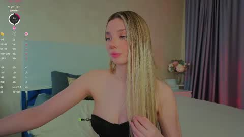 Snapshot of _sophielov chatting on July 19, 2026, 7:17 pm Sophie online show from July 19, 2026, 7:17 pm