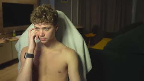 OLIVERpvt is open online show from November 12, 2025, 12:16 pm