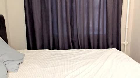 OLIVERpvt is open online show from April 30, 2026, 3:07 pm