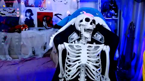 Snapshot of _sparkland_ chatting on October 22, 2025, 10:20 pm Emy and MilkyCute today MY TG CHANNEL online show from October 22, 2025, 10:20 pm