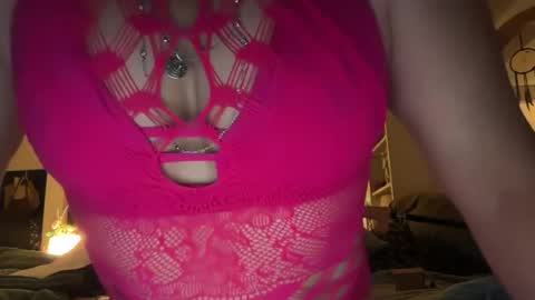 _ssandks_ online show from July 27, 2026, 6:53 am