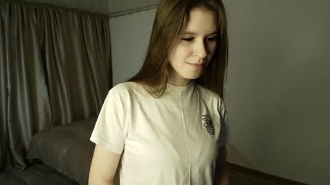 Stella Grace online show from April 1, 2026, 7:09 am