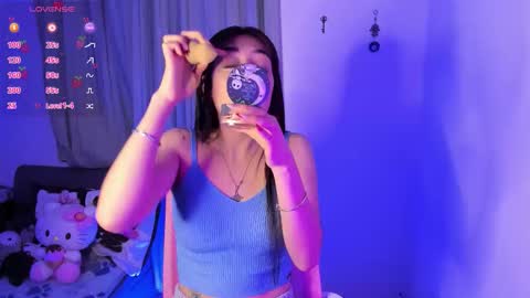 Snapshot of _strawberrycream chatting on November 16, 2025, 10:37 pm Angela online show from November 16, 2025, 10:37 pm