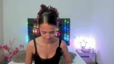Snapshot of _sussi_ chatting on December 28, 2024, 1:17 pm Sussi online show from December 28, 2024, 1:17 pm