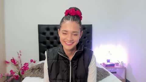 Snapshot of _sussi_ chatting on January 21, 2025, 1:32 pm Sussi online show from January 21, 2025, 1:32 pm
