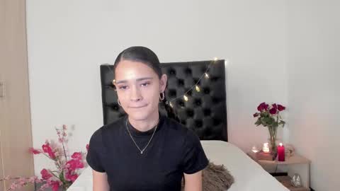 Snapshot of _sussi_ chatting on February 14, 2025, 4:31 pm Sussi online show from February 14, 2025, 4:31 pm