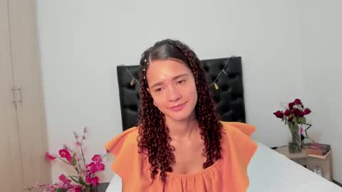 Snapshot of _sussi_ chatting on February 18, 2025, 1:22 pm Sussi online show from February 18, 2025, 1:22 pm