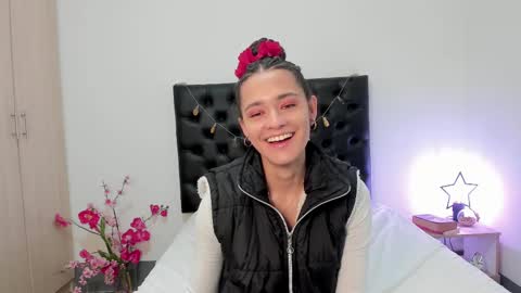 Snapshot of _sussi_ chatting on March 8, 2025, 4:17 pm Sussi online show from March 8, 2025, 4:17 pm