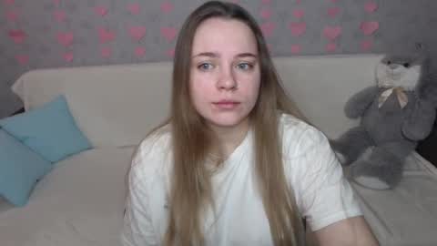 Lana online show from February 16, 2025, 7:04 am