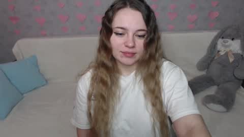 Lana online show from February 18, 2025, 7:10 am