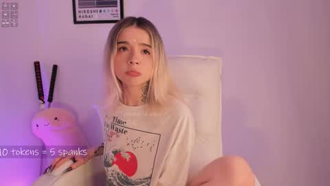 _tammarra_ online show from March 10, 2026, 8:36 pm