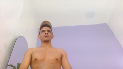 _tarek_ online show from November 13, 2025, 8:08 pm