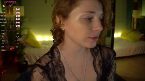 Snapshot of _the_sun_ chatting on January 25, 2025, 9:46 pm Evi online show from January 25, 2025, 9:46 pm