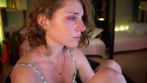 Snapshot of _the_sun_ chatting on February 28, 2025, 1:15 am Evi online show from February 28, 2025, 1:15 am