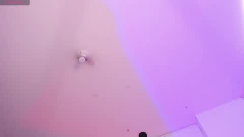 Tifany online show from February 1, 2025, 3:28 pm