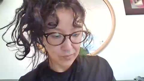 _tutti_frutti_ online show from October 21, 2025, 11:38 pm