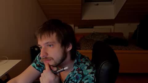 Snapshot of _v_l_a_d_ chatting on January 8, 2026, 9:06 pm Vlad online show from January 8, 2026, 9:06 pm