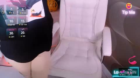 Snapshot of _vanilla_dream_ chatting on November 13, 2025, 8:13 am _vanilla_dream_ online show from November 13, 2025, 8:13 am