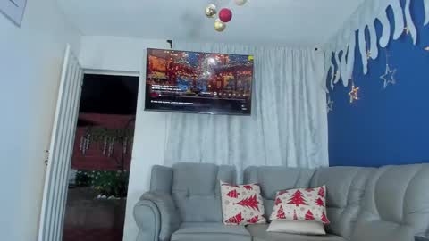 Veronica  online show from December 15, 2024, 4:51 am