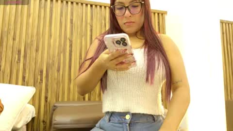 Veronica online show from October 21, 2025, 11:55 am