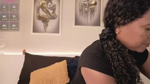 Snapshot of _victoria_hills chatting on April 22, 2026, 12:28 pm Victoria online show from April 22, 2026, 12:28 pm