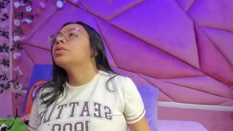 _violeta18_ online show from November 27, 2025, 3:08 am