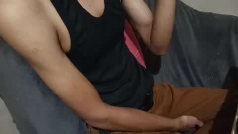 _vov_ online show from April 14, 2026, 1:17 pm