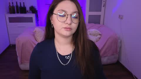 Wendy online show from December 23, 2024, 1:24 pm