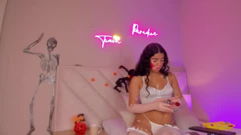 _wendy_x online show from November 1, 2025, 11:34 am