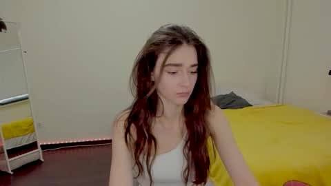 Willa online show from September 28, 2025, 12:54 pm