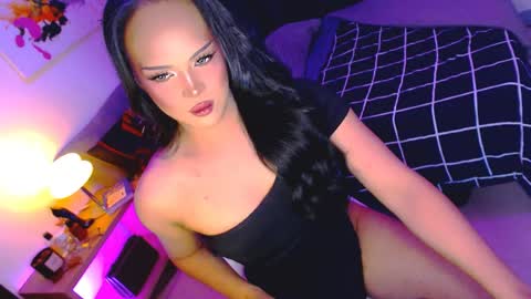 Sofie online show from August 7, 2026, 6:21 pm