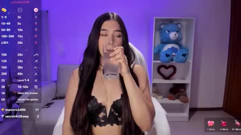 Luisa  online show from March 7, 2026, 5:04 am