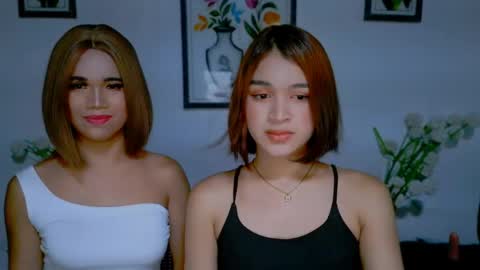 _xxlilly online show from April 30, 2026, 7:25 am