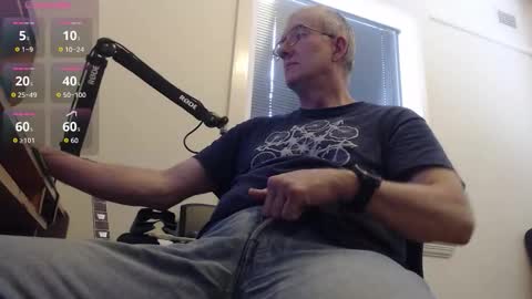 _xxrockstarloverxx_ online show from October 17, 2025, 10:12 pm